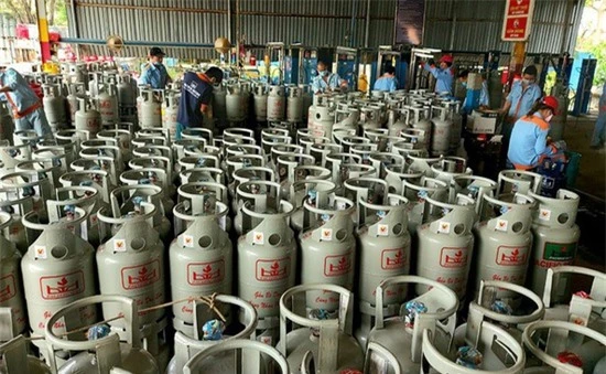 Giá gas tiếp tục tăng14.000 đồng bình/12kg từ hôm nay (1/4/2022)